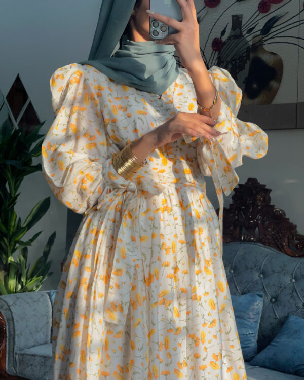 Untitled-111-01 Vibrant 1-Piece Floral Model Dress