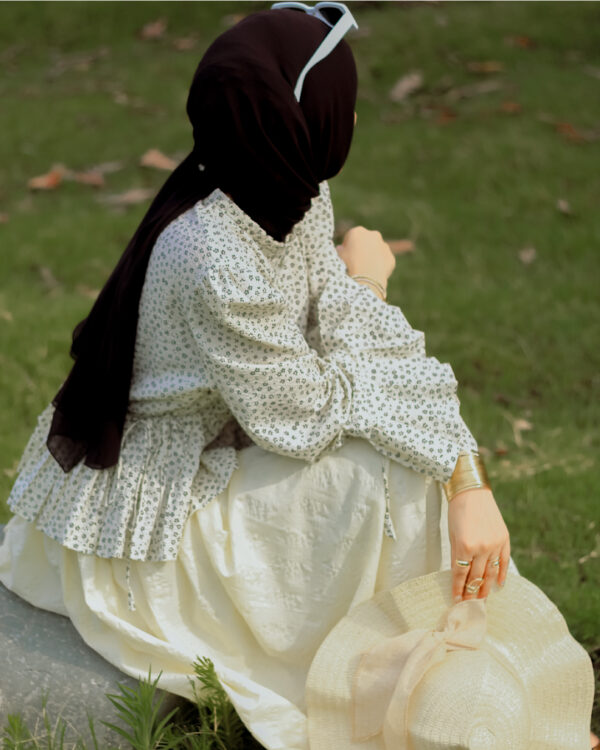 Chic 2-Piece Floral Peplum Top & Skirt Set